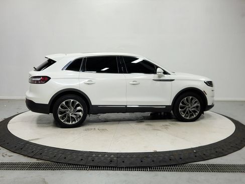 Used 2023 Lincoln Nautilus Reserve w/ Cargo Utility Package FWD image 9