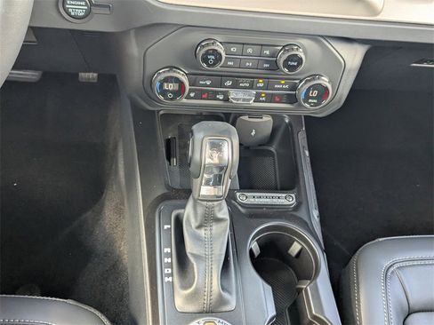 New 2025 Ford Bronco Outer Banks image 17