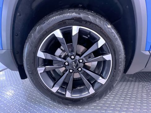 Used 2025 Chevrolet Equinox RS w/ Convenience Package III AWD/4WD image 10