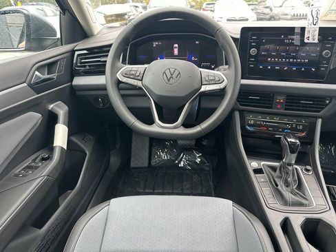 New 2025 Volkswagen Jetta SE image 13