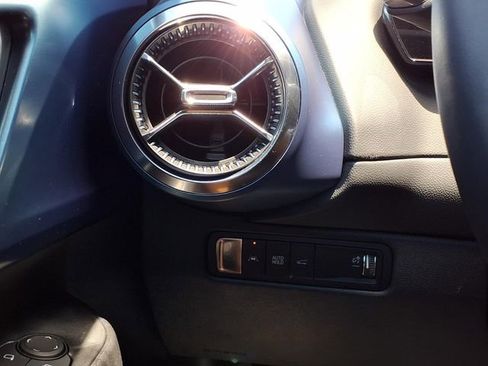 Used 2024 Chevrolet Equinox EV LT AWD/4WD image 12