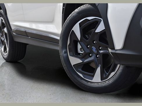 Certified 2025 Subaru Crosstrek 2.5i Limited AWD/4WD image 8