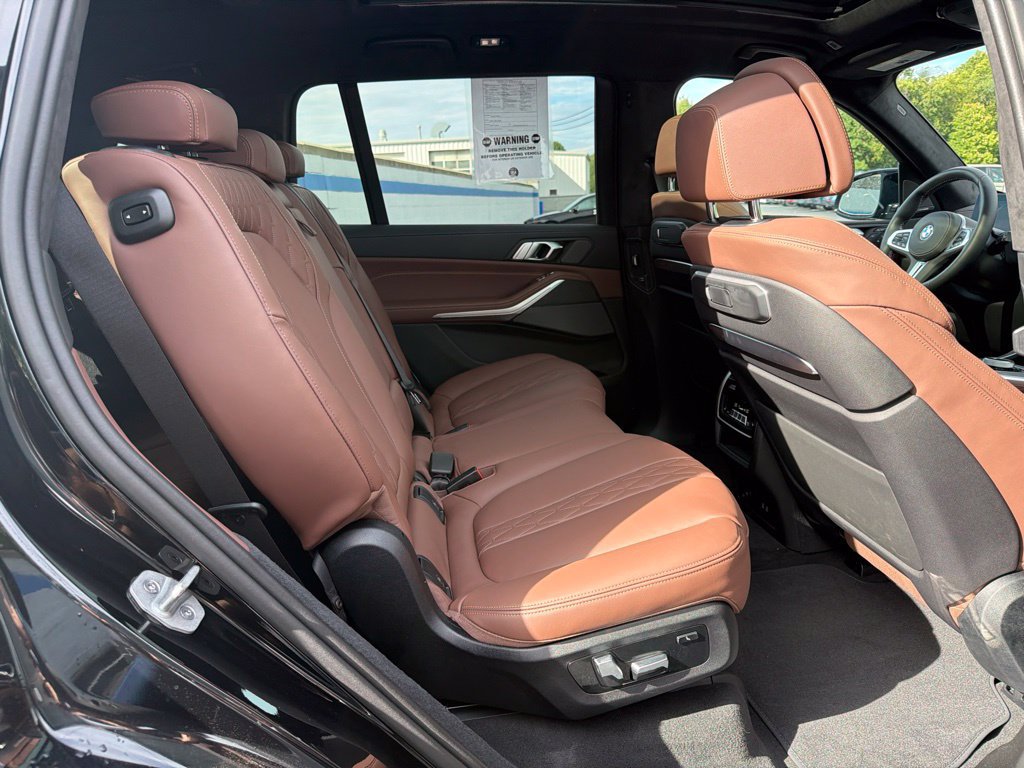 Used 2024 BMW X7 M60i w/ Executive Package AWD/4WD image 25