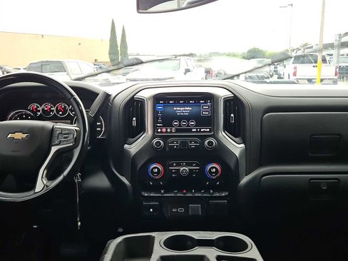 Used 2023 Chevrolet Silverado 2500 LT AWD/4WD image 14