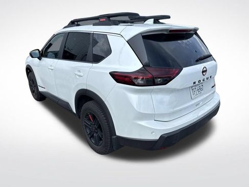Certified 2025 Nissan Rogue SV AWD/4WD image 4