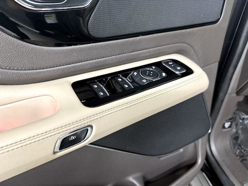 Used 2020 Lincoln Aviator Reserve w/ Elements Package Plus image 11