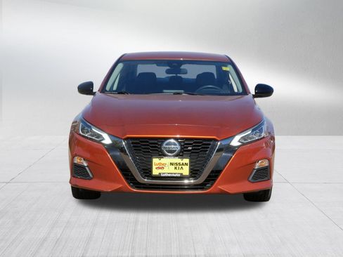 Certified 2022 Nissan Altima 2.5 SR FWD image 2