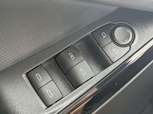 Used 2026 Chevrolet Equinox LT FWD image 20
