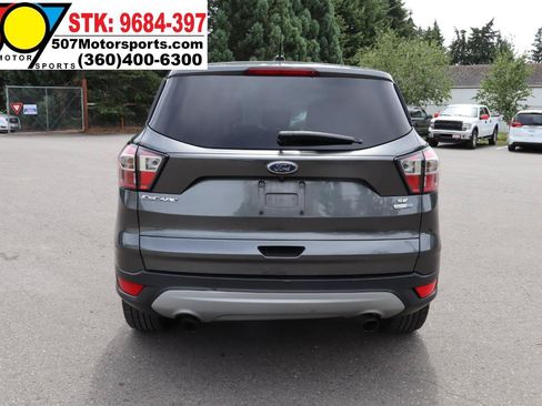 Used 2017 Ford Escape SE AWD/4WD image 6