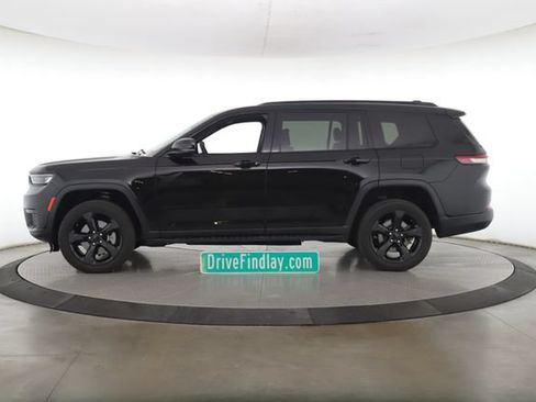 Used 2025 Jeep Grand Cherokee L Altitude AWD/4WD image 9