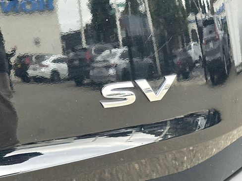 Used 2023 Nissan Rogue SV FWD image 30