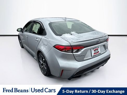 Used 2022 Toyota Corolla SE w/ SE Premium Package image 6