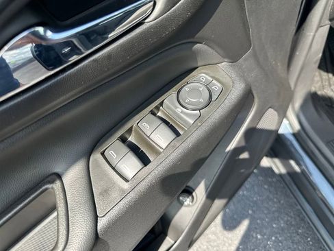 Used 2022 Chevrolet Equinox LT image 14