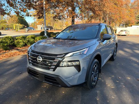 New 2026 Nissan Rogue SV image 3