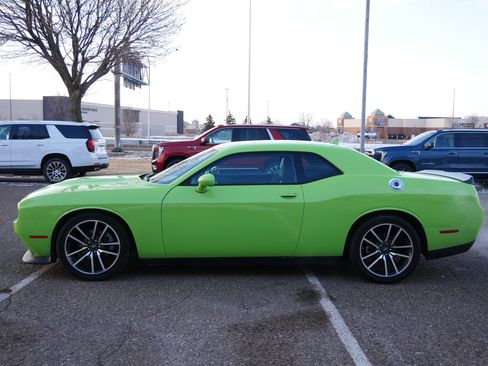 Used 2023 Dodge Challenger GT w/ Plus Package image 6