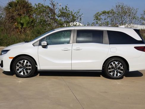 New 2026 Honda Odyssey EX-L image 5