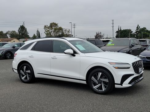 Certified 2026 Genesis GV70 3.5T Sport Advanced AWD/4WD image 25
