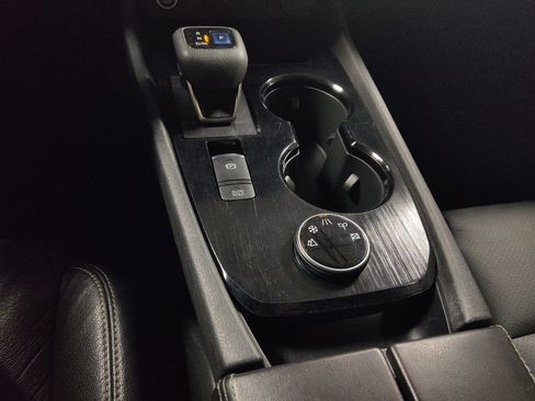 Used 2021 Nissan Rogue SV AWD/4WD image 26