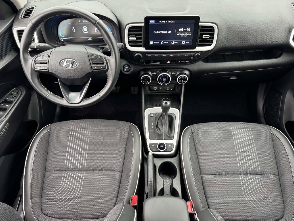 Certified 2026 Hyundai Venue SEL FWD image 14