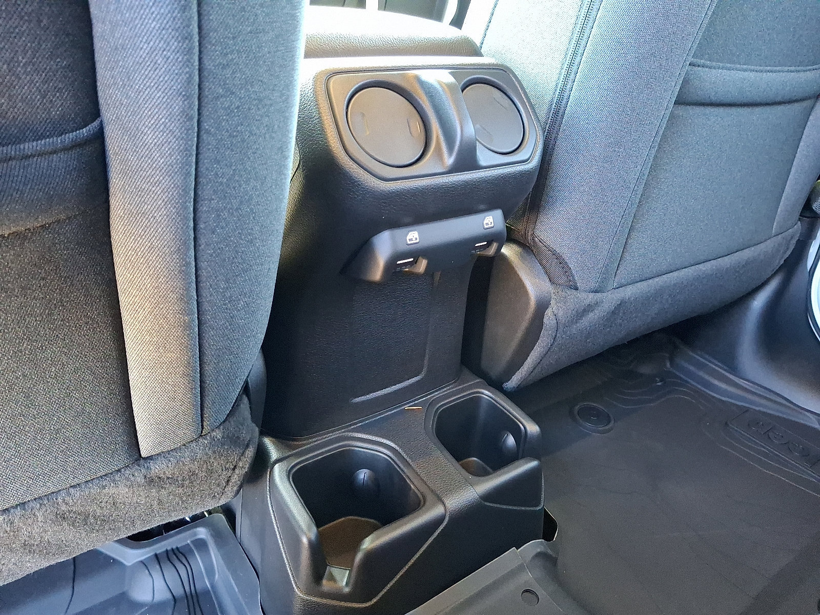New 2026 Jeep Wrangler Unlimited Sport AWD/4WD image 7