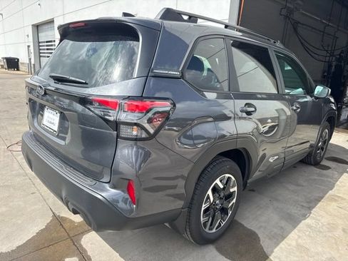 Used 2026 Subaru Forester Premium w/ Base/Premium Package AWD/4WD image 3