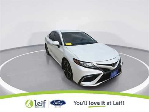 Used 2023 Toyota Camry XSE image 2