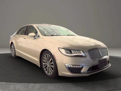 Used 2017 Lincoln MKZ Premiere AWD/4WD image 5