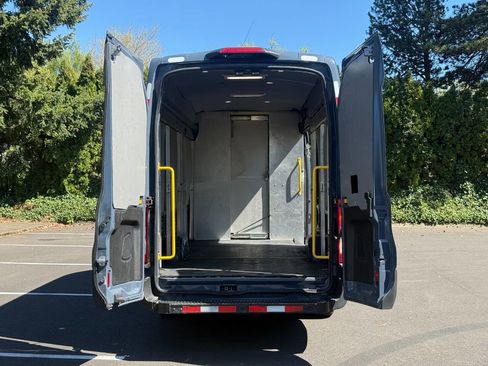 Used 2020 Ford Transit 250 148 High Roof Extended image 10