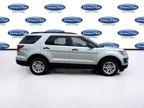 Used 2017 Ford Explorer FWD image 8