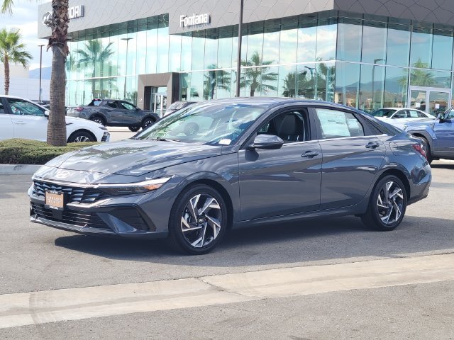 New 2026 Hyundai Elantra Limited FWD image 2