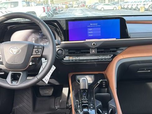 New 2026 Toyota Crown Signia image 9