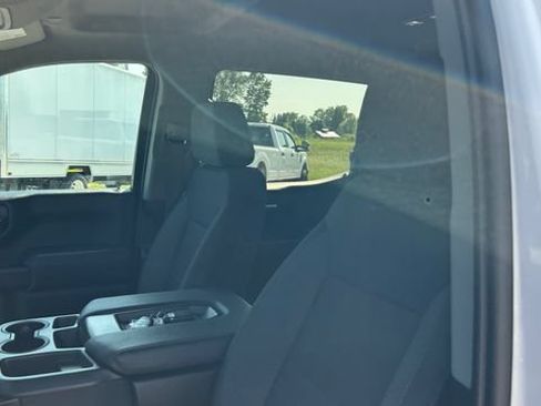 Certified 2023 Chevrolet Silverado 1500 Custom AWD/4WD image 19