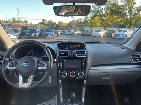 Used 2017 Subaru Forester 2.5i Premium image 7