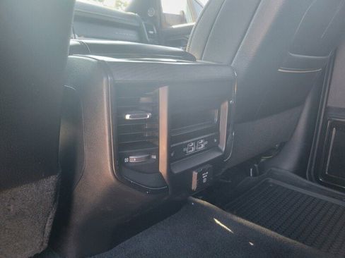 Used 2022 RAM 2500 Limited AWD/4WD image 27