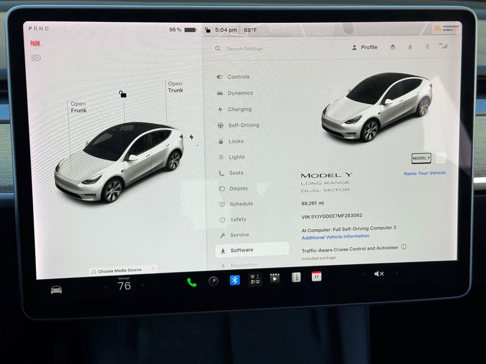 Used 2021 Tesla Model Y Long Range AWD/4WD image 29