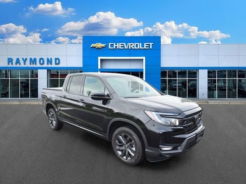 Used 2024 Honda Ridgeline Sport image 10