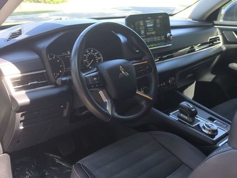 Used 2024 Mitsubishi Outlander SE Black Edition AWD/4WD image 29
