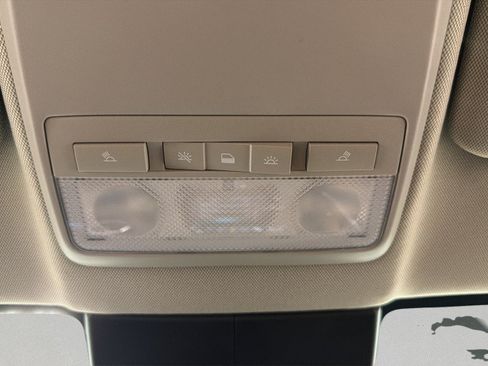 Used 2020 Buick Encore Preferred FWD image 24