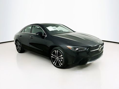 Used 2025 Mercedes-Benz CLA 250 4MATIC image 3