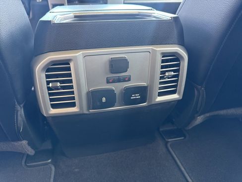 Used 2017 Ford F250 Lariat w/ Lariat Ultimate Package AWD/4WD image 44
