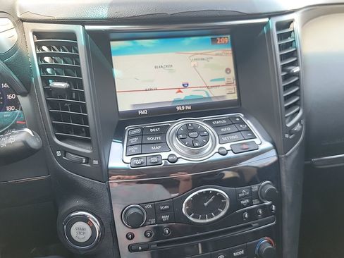 Used 2011 INFINITI FX35 2WD w/ Premium Pkg image 9