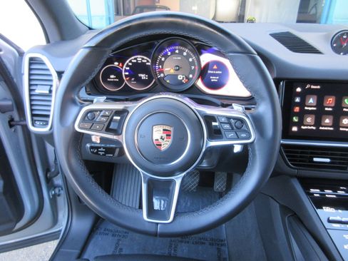 Used 2023 Porsche Cayenne image 51