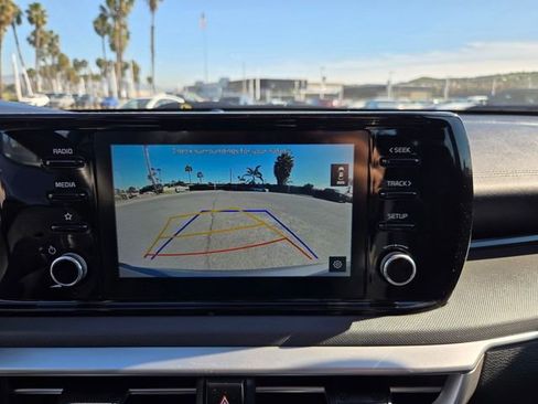 Used 2021 Kia K5 LXS image 11