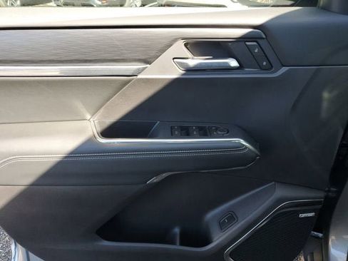 New 2026 GMC Acadia Elevation image 17