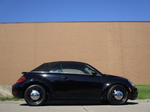Used 2013 Volkswagen Beetle 2.5 FWD image 8