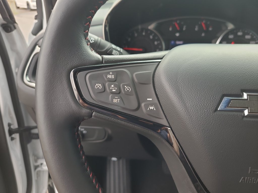 Used 2022 Chevrolet Equinox RS w/ LPO, Floor Liner Package FWD image 26