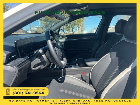 Used 2025 Kia K5 GT-Line w/ GT-Line Premium Package image 9
