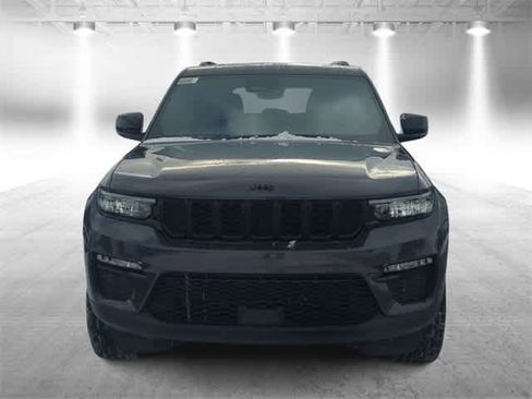 New 2025 Jeep Grand Cherokee Limited image 3