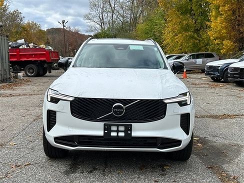 New 2026 Volvo XC90 B6 Ultra w/ Protection Package Premier image 6