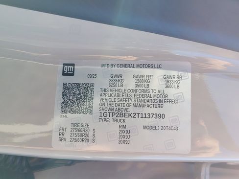 New 2026 GMC Canyon Elevation w/ Convenience Package image 12